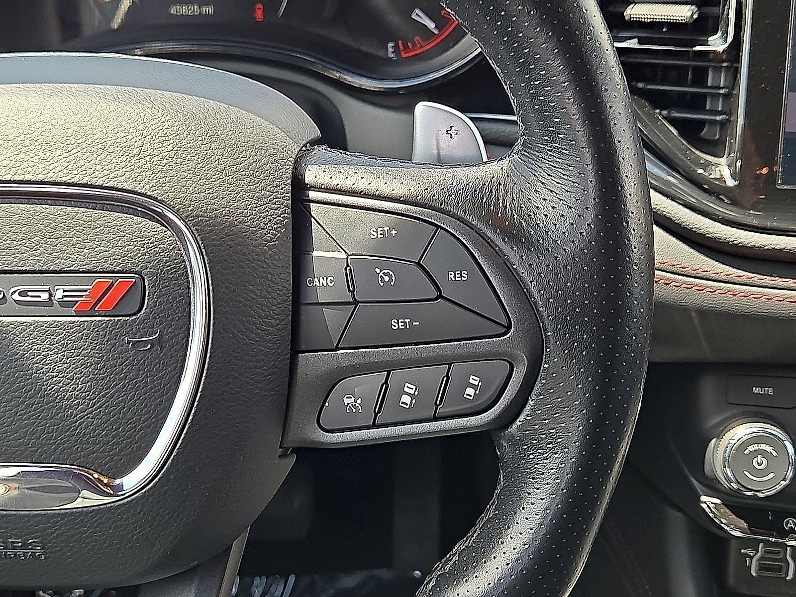 Used 2025 Dodge Durango GT AWD/4WD image 21
