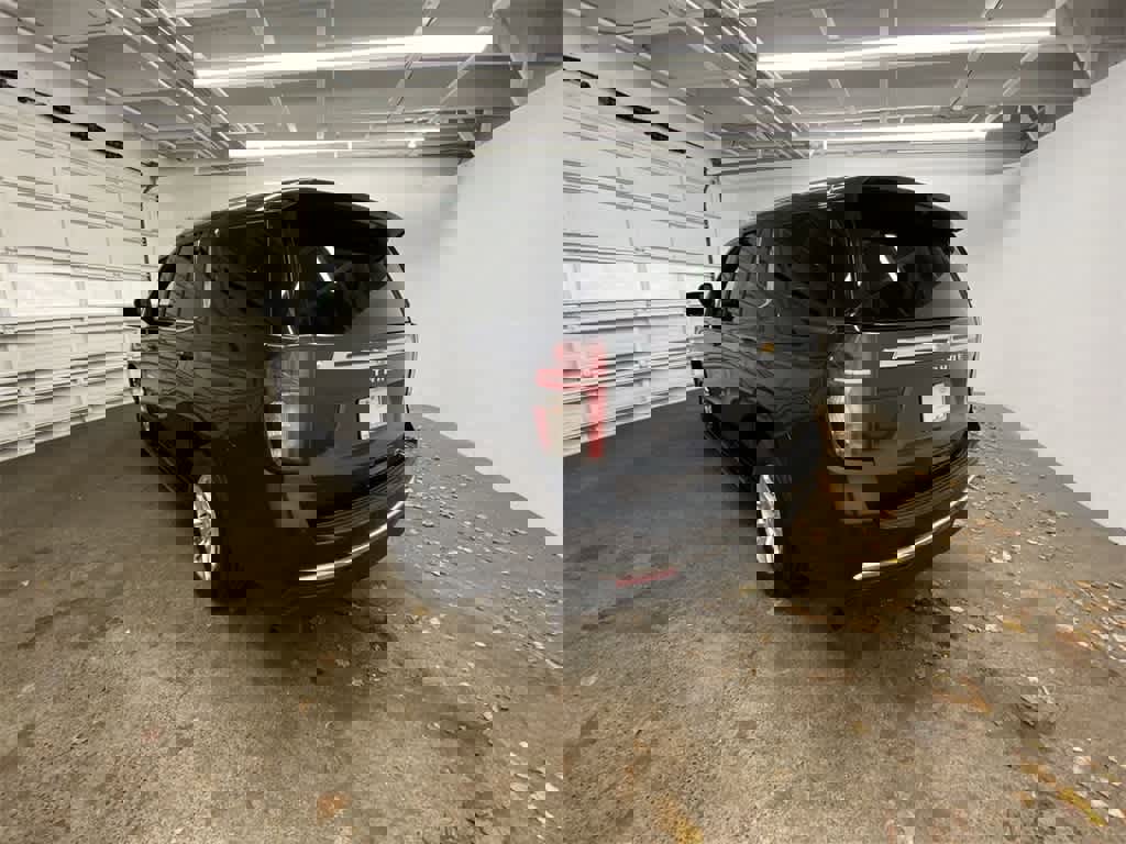 Used 2023 Chevrolet Tahoe LT image 4