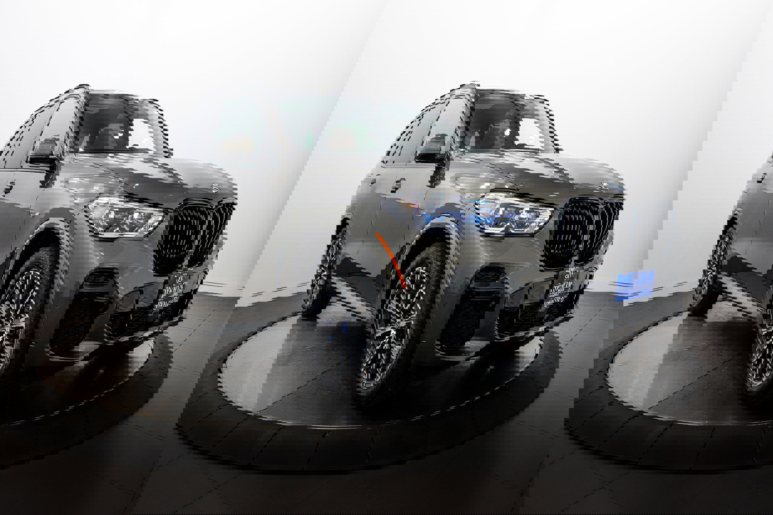 Used 2023 BMW X5 xDrive45e w/ Executive Package image 2