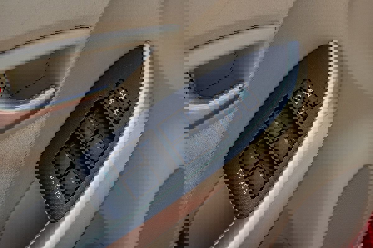 Used 2015 Toyota Prius Three FWD image 14