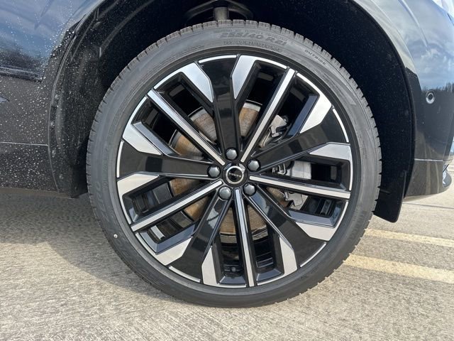 New 2026 Volvo XC60 T8 Ultra w/ Protection Package Premier image 9