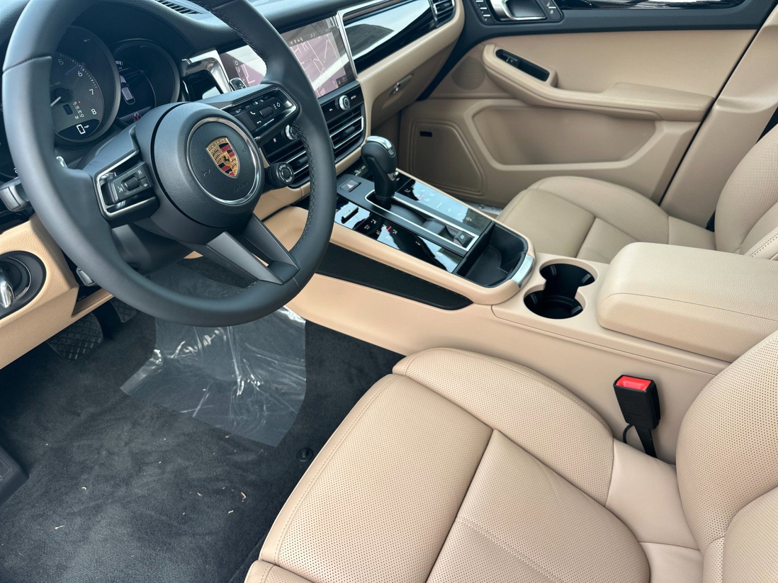 New 2026 Porsche Macan S image 4