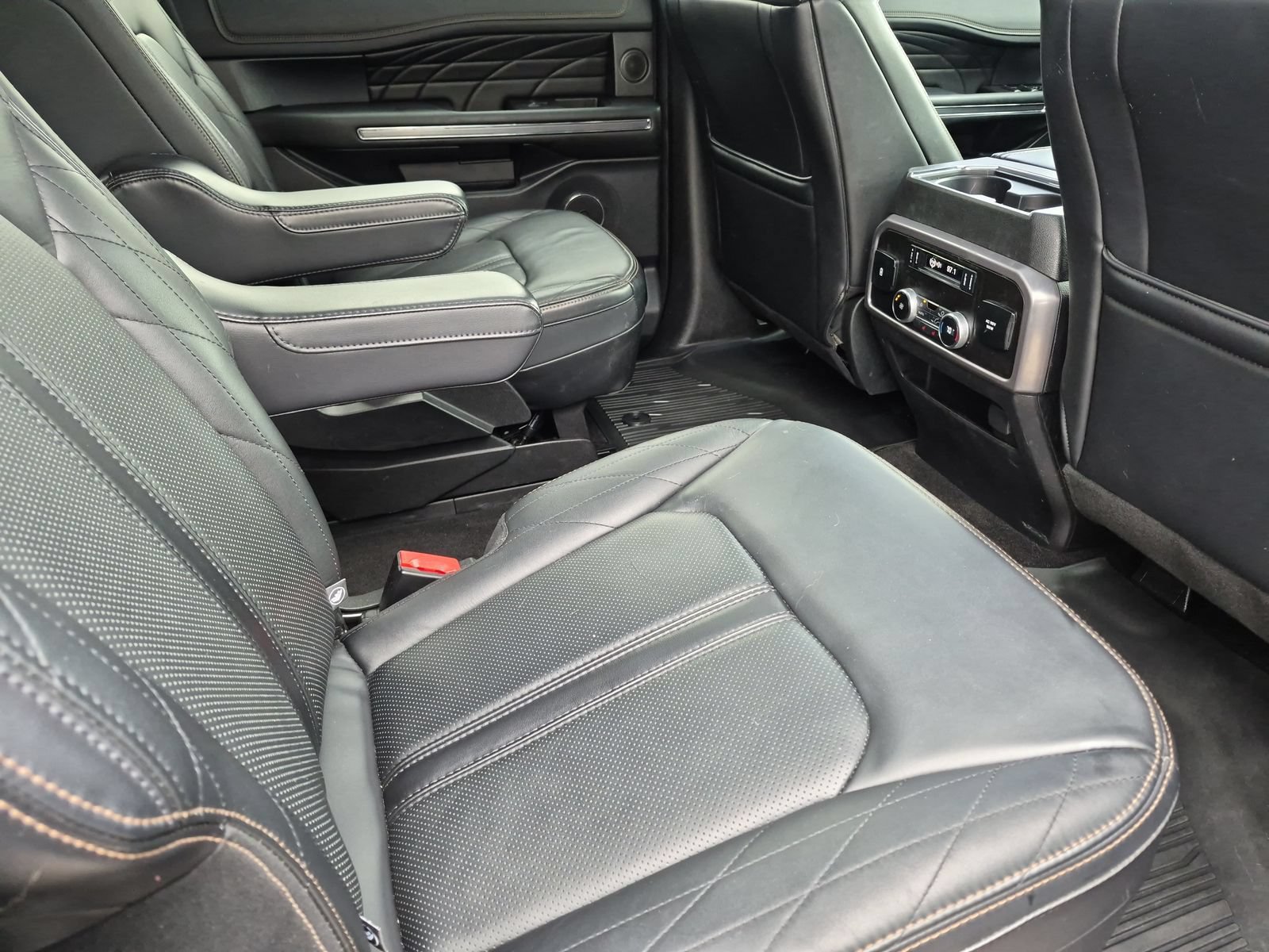 Used 2019 Ford Expedition Max Platinum AWD/4WD image 20