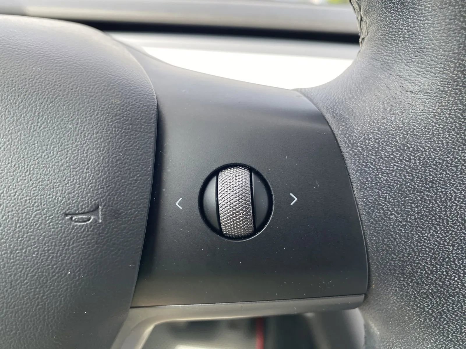 Used 2021 Tesla Model Y Long Range AWD/4WD image 15