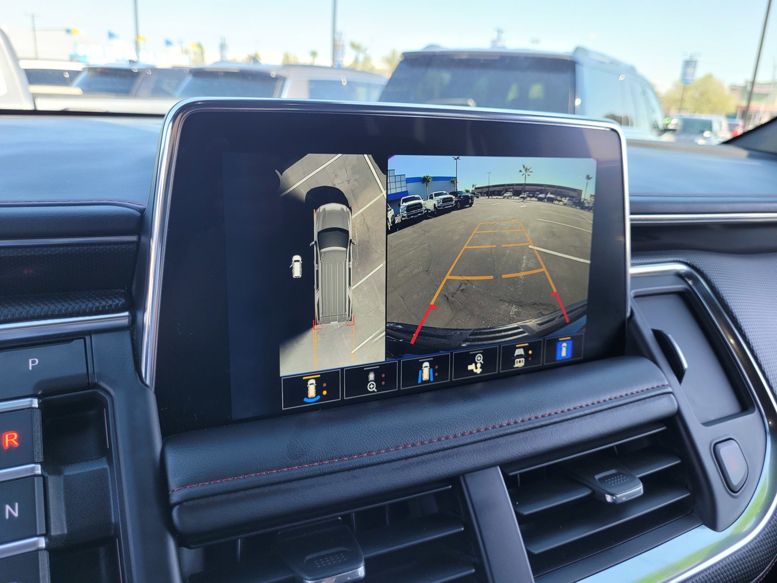 Used 2022 Chevrolet Tahoe RST w/ Luxury Package image 17