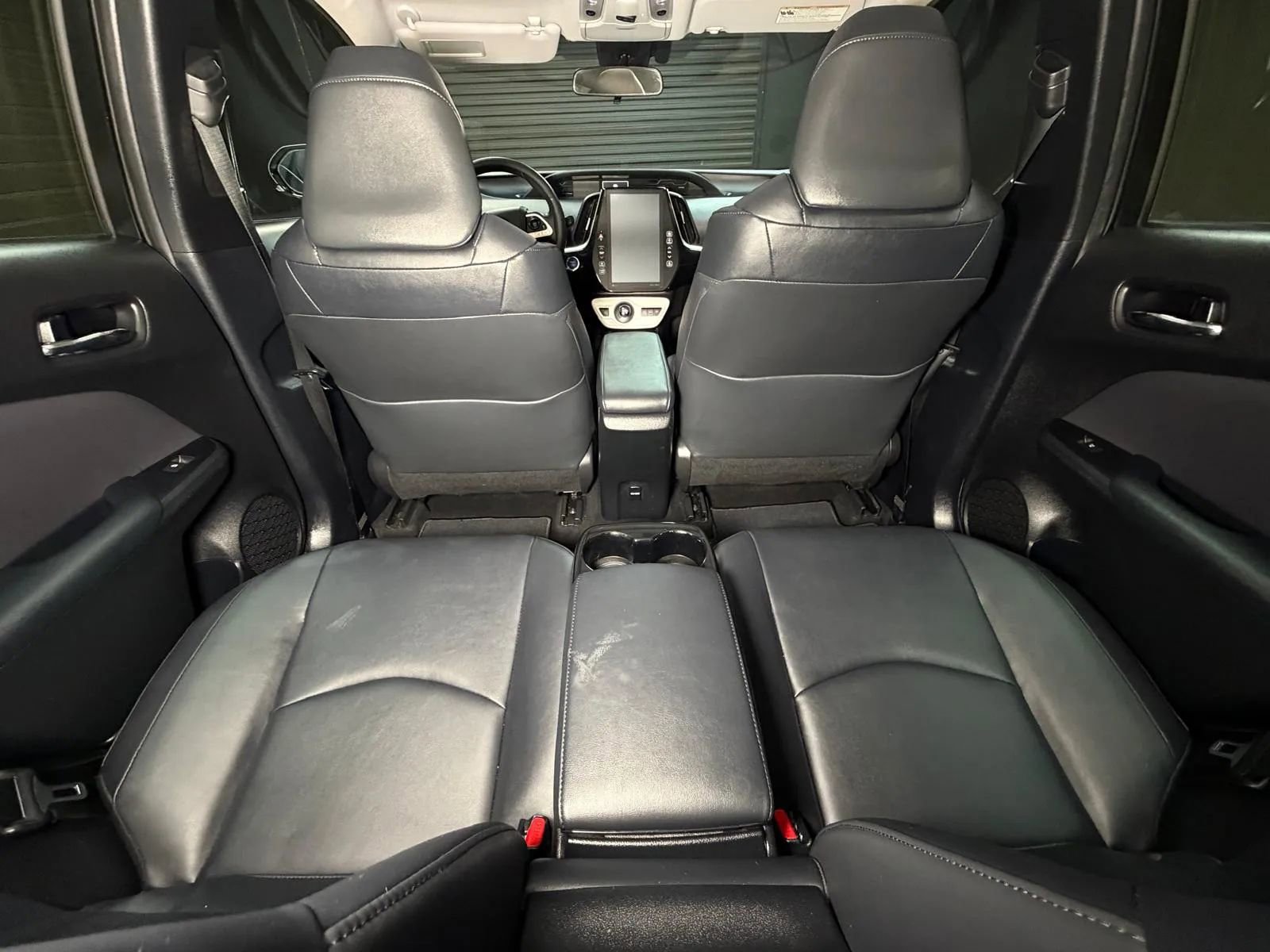 Used 2017 Toyota Prius Prime Premium w/ Preferred Accessory Package FWD image 21