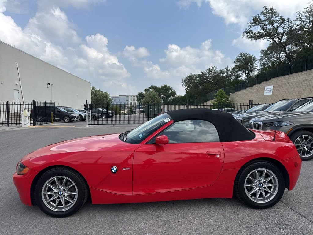 Used 2004 BMW Z4 2.5i RWD image 5
