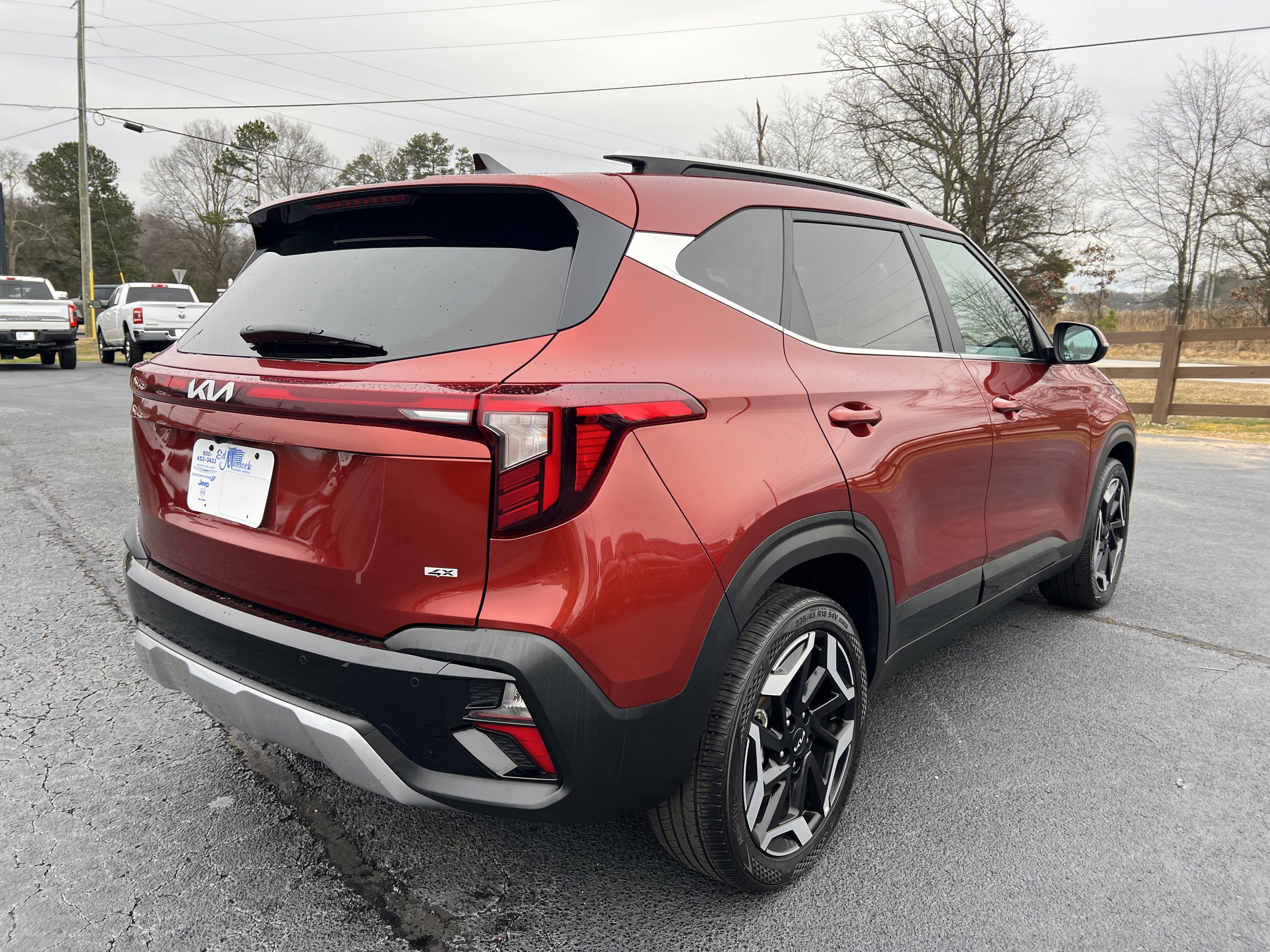 Used 2025 Kia Seltos SX w/ SX Sunroof Package image 5