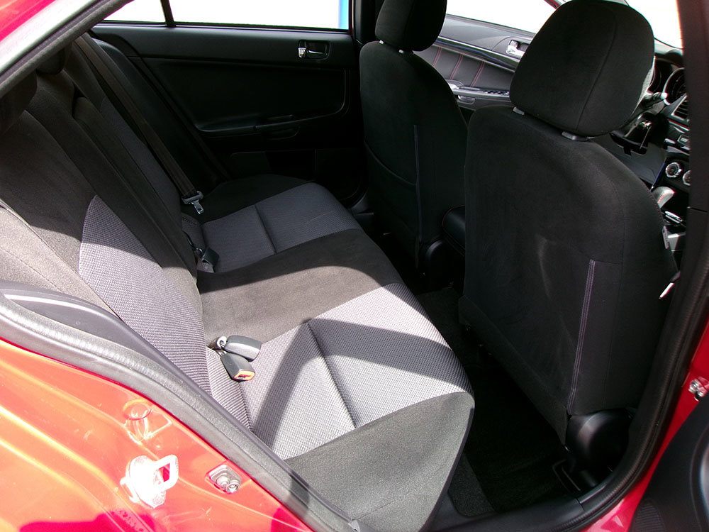 Used 2017 Mitsubishi Lancer LE FWD image 11