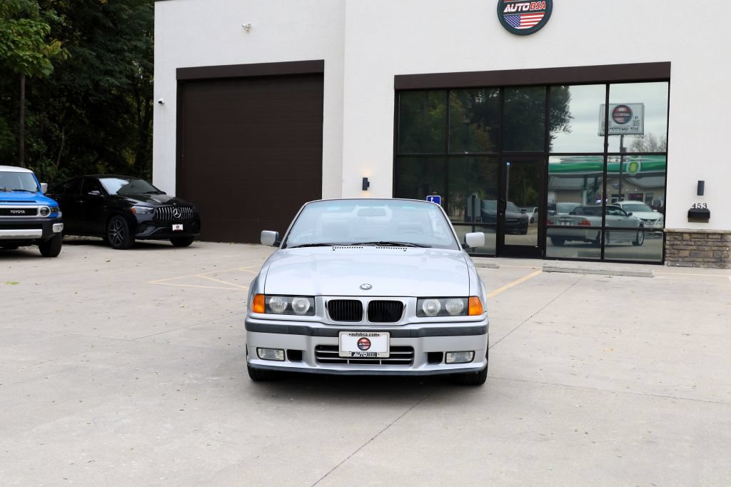 Used 1999 BMW 328i Convertible RWD image 2