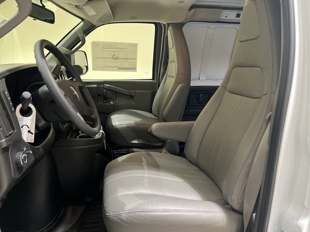 New 2026 GMC Savana 2500 w/ Driver Convenience Package RWD image 16