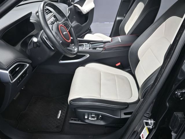 Used 2020 Jaguar F-PACE R-Sport image 15