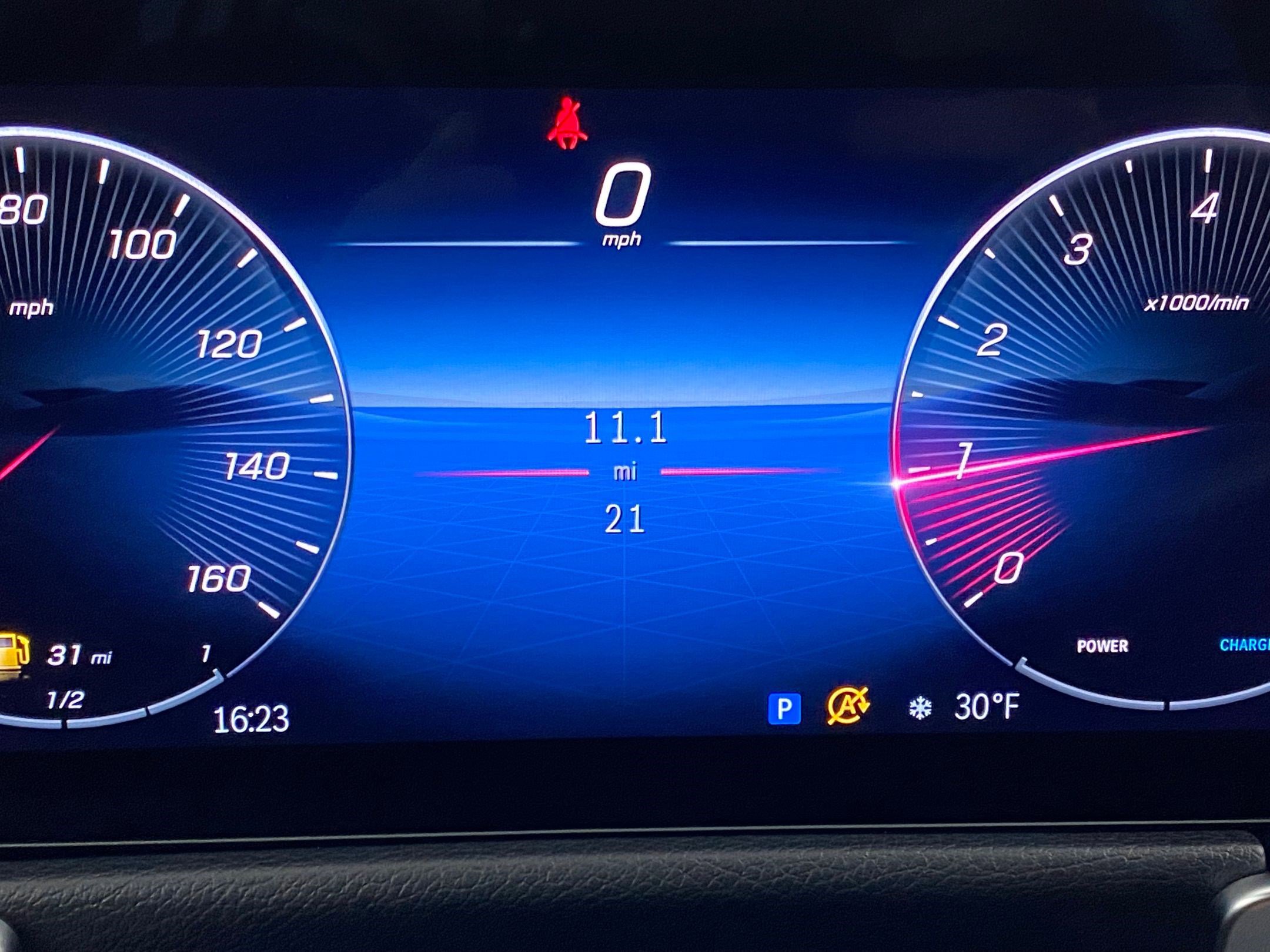 Used 2026 Mercedes-Benz GLB 250 4MATIC image 21