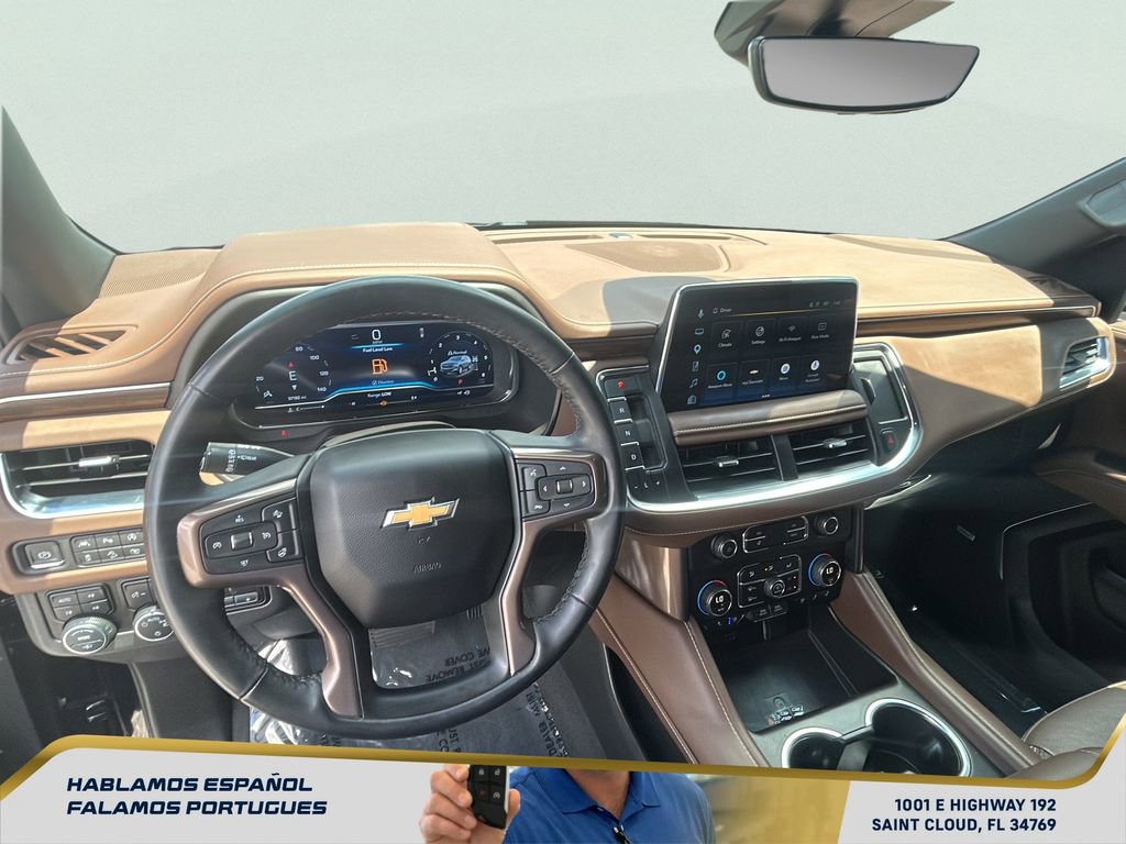 Used 2024 Chevrolet Suburban High Country AWD/4WD image 16