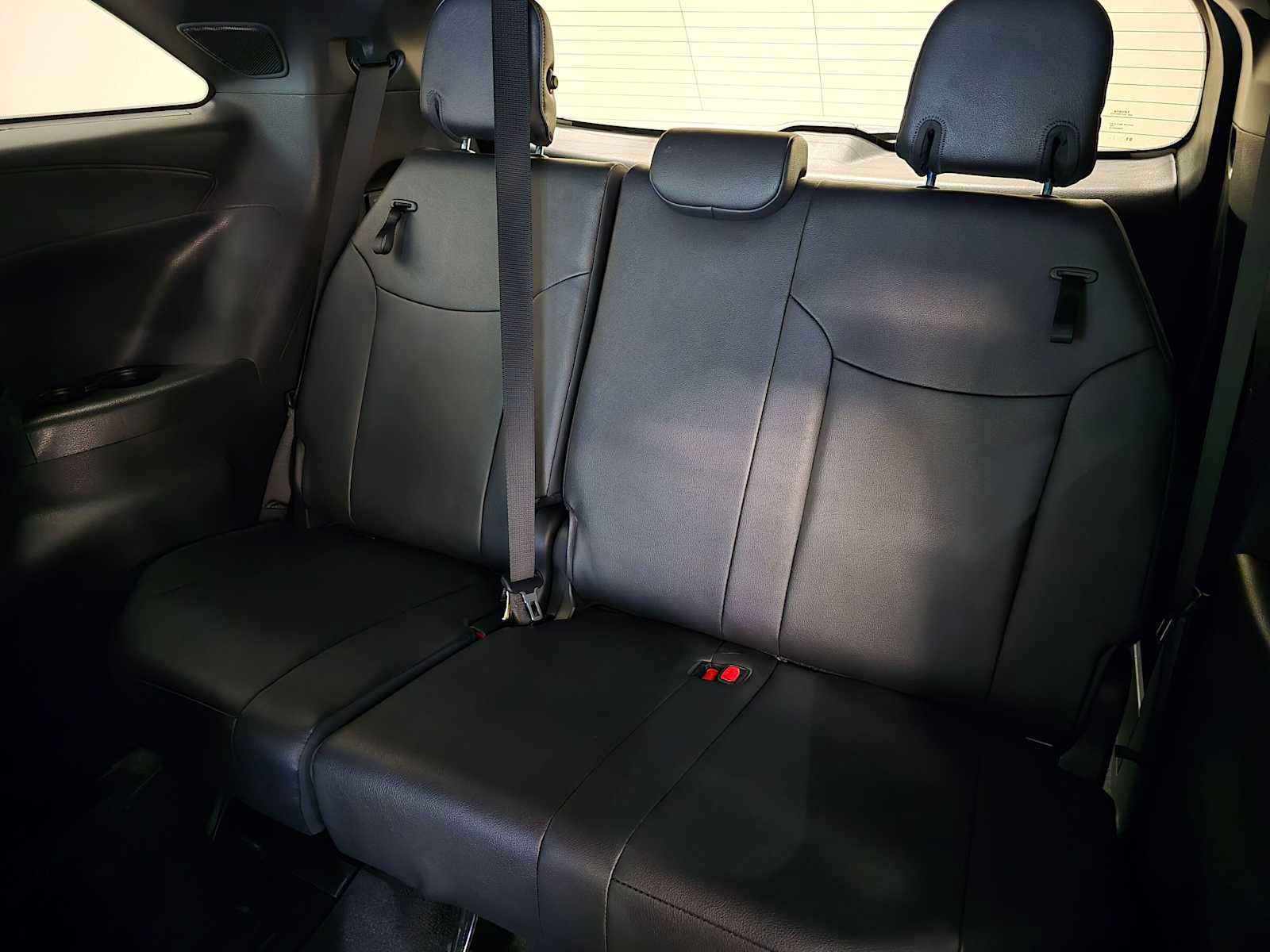 Certified 2026 Toyota Sienna XLE Woodland Edition AWD/4WD image 24