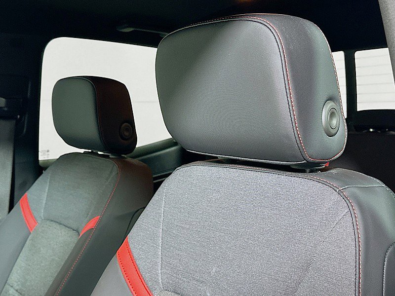 Used 2023 Chevrolet Colorado Z71 w/ Z71 Convenience Package 2 image 18