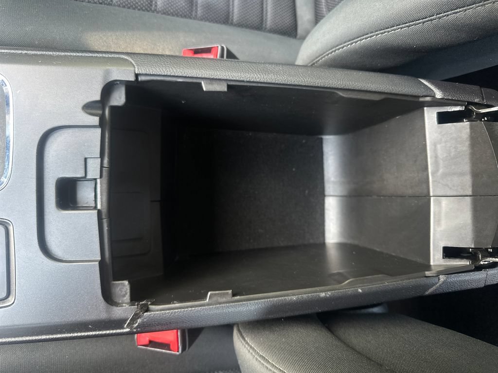 Used 2020 Ford Fusion SE FWD image 30