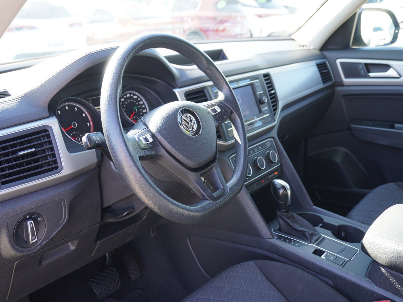 Used 2018 Volkswagen Atlas S FWD image 19