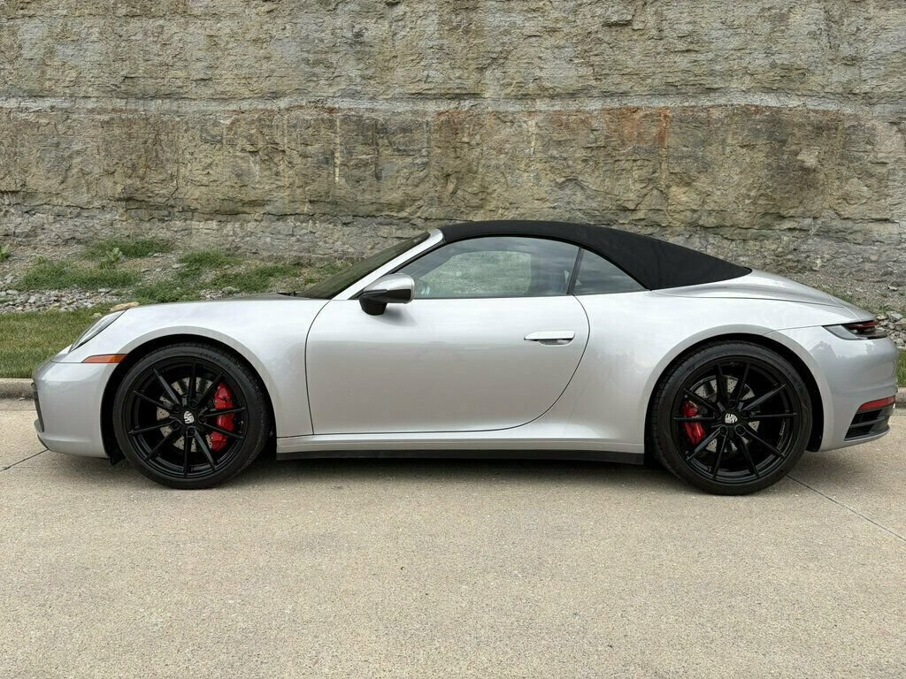 Used 2020 Porsche 911 Carrera 4S AWD/4WD image 16
