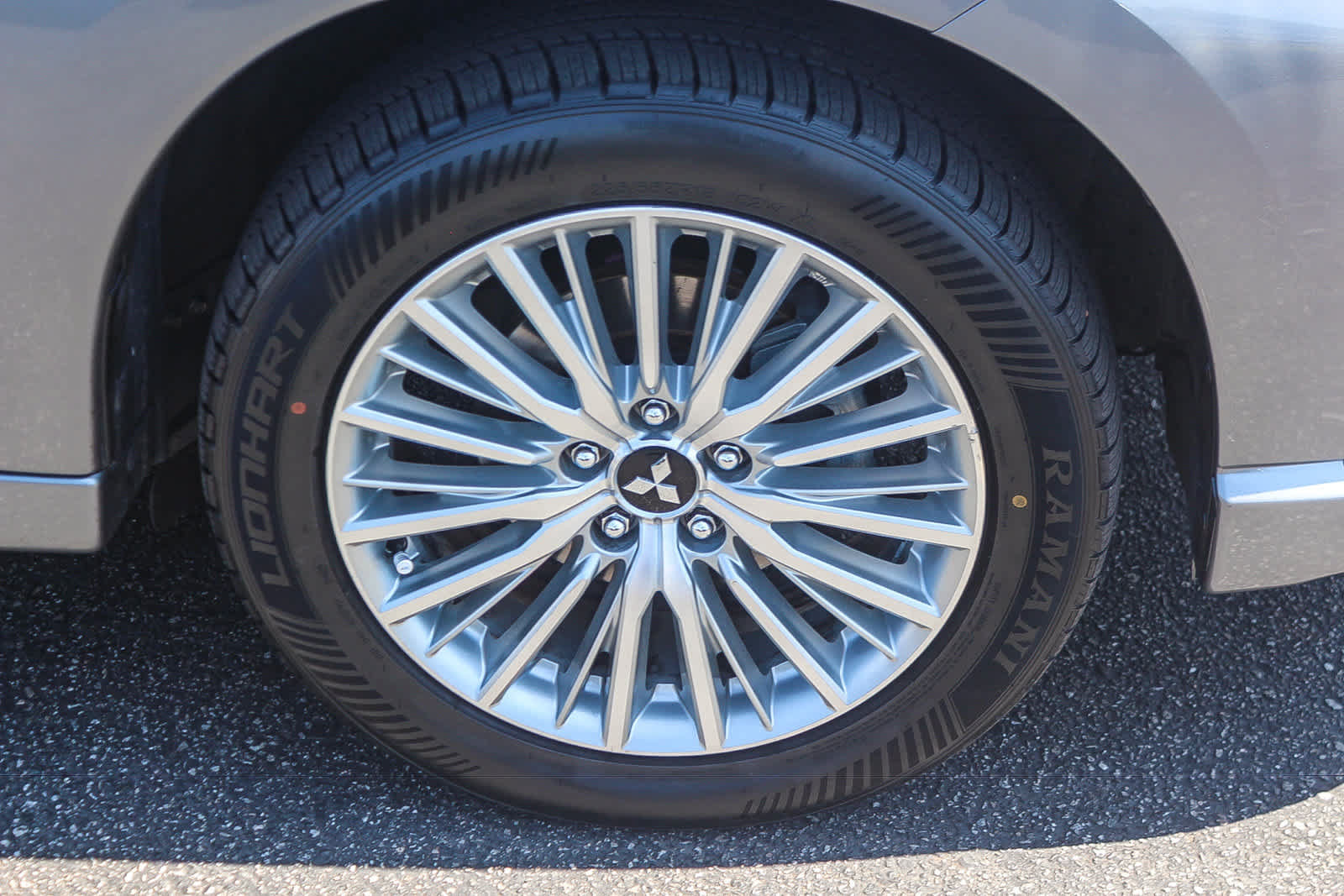 Used 2019 Mitsubishi Outlander GT AWD/4WD image 12