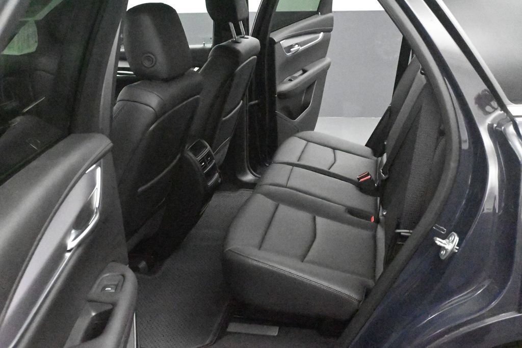 Used 2025 Cadillac XT5 Luxury AWD/4WD image 13