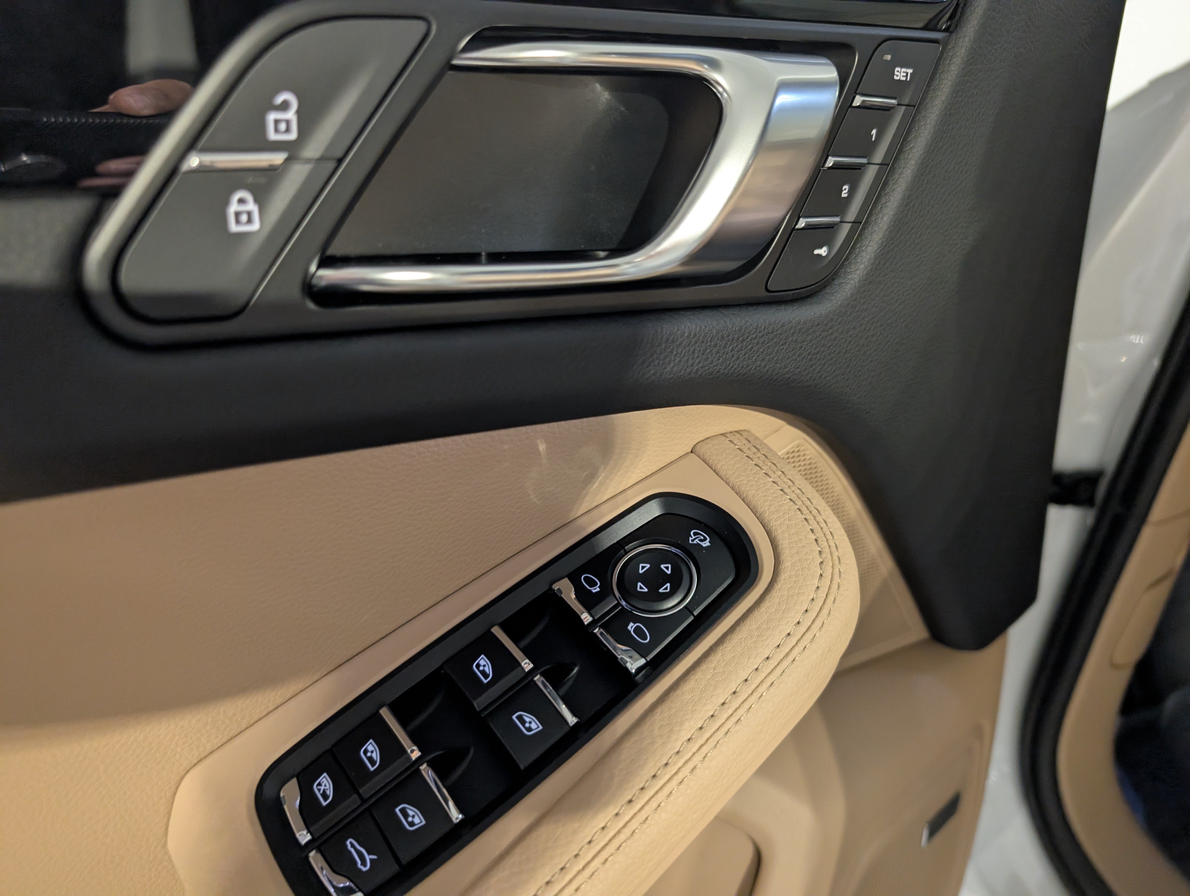 New 2026 Porsche Macan AWD/4WD image 20