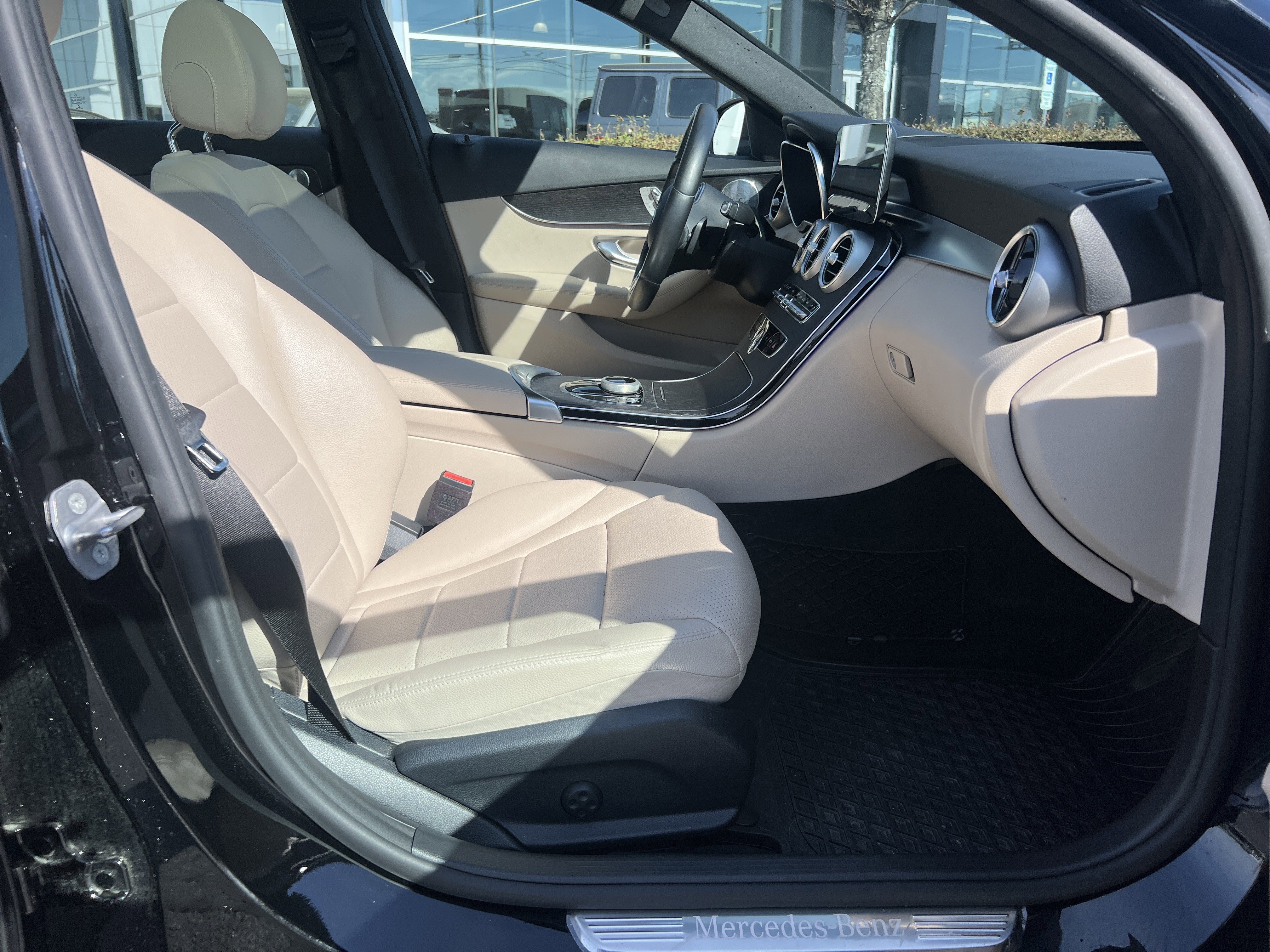 Certified 2021 Mercedes-Benz C 300 4MATIC Sedan image 35