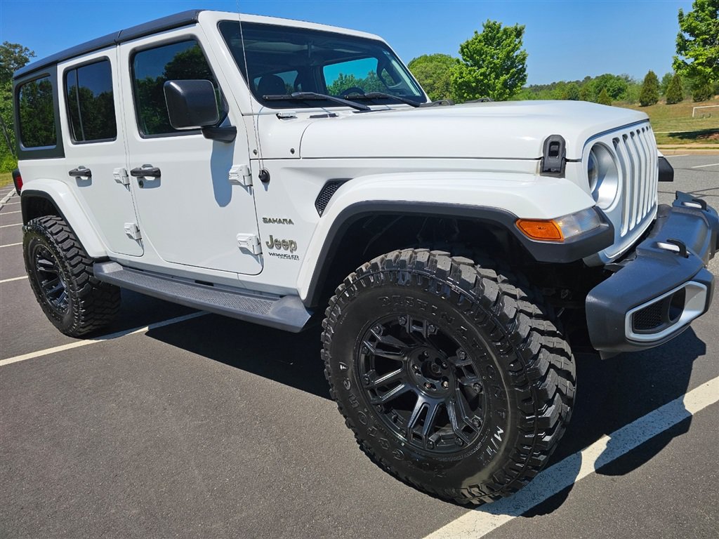 Used 2019 Jeep Wrangler Unlimited Sahara AWD/4WD image 6