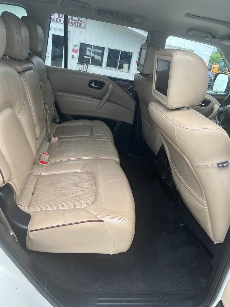 Used 2018 Nissan Armada Platinum w/ Cargo Package RWD image 5