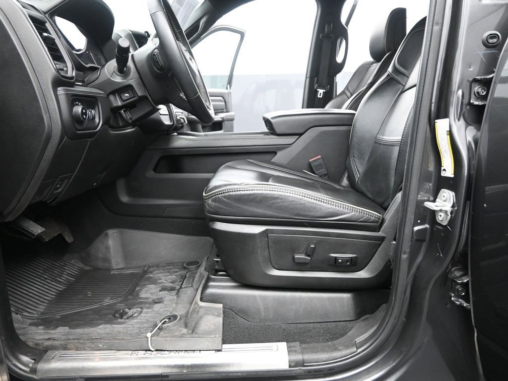 Used 2024 RAM 2500 Limited image 10
