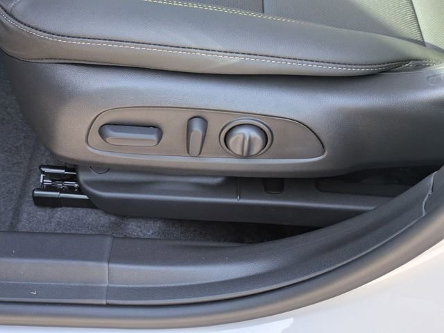 New 2026 Chevrolet Trax ACTIV w/ Sunroof Package FWD image 12