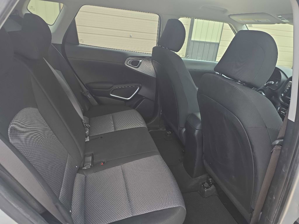 Used 2021 Kia Soul LX FWD image 10