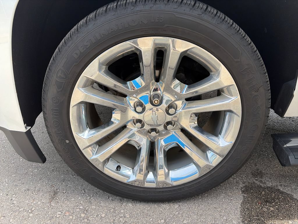 Used 2020 Chevrolet Tahoe Premier w/ Premier Plus Edition AWD/4WD image 26