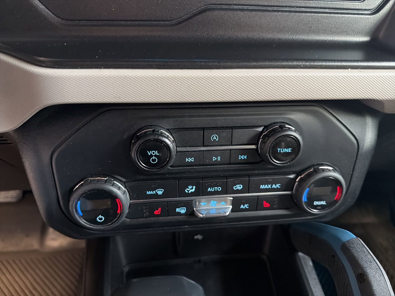 Used 2021 Ford Bronco Wildtrak image 24