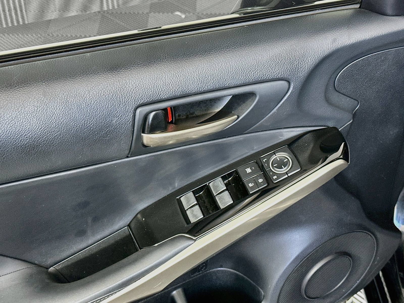 Used 2019 Lexus IS 300 w/ Accessory Package RWD image 17