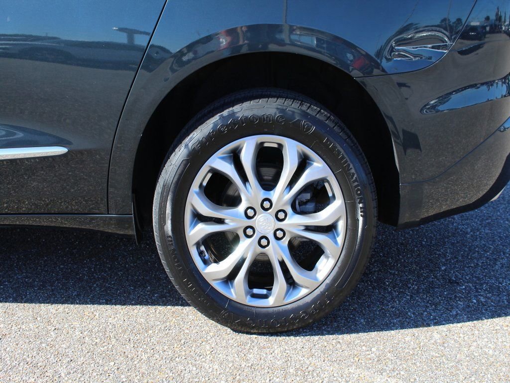 Used 2021 Buick Enclave Avenir w/ Avenir Technology Package image 23