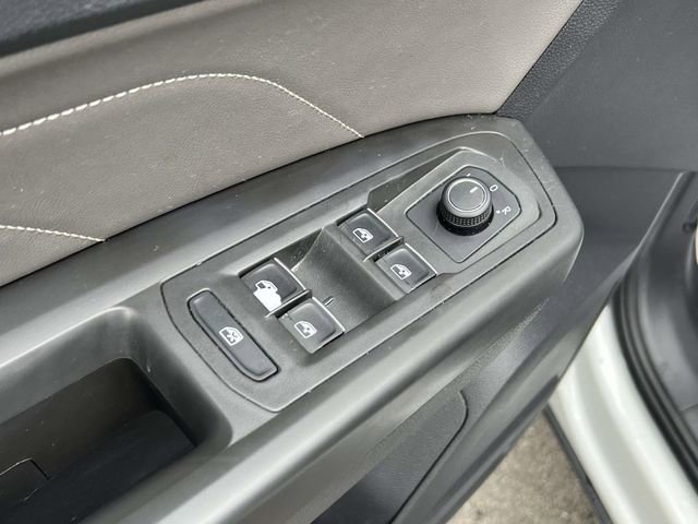 Used 2022 Volkswagen Atlas Cross Sport SE image 18