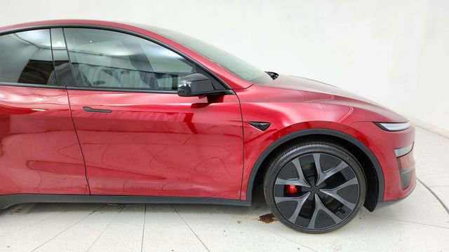Used 2026 Tesla Model Y Performance AWD/4WD image 7