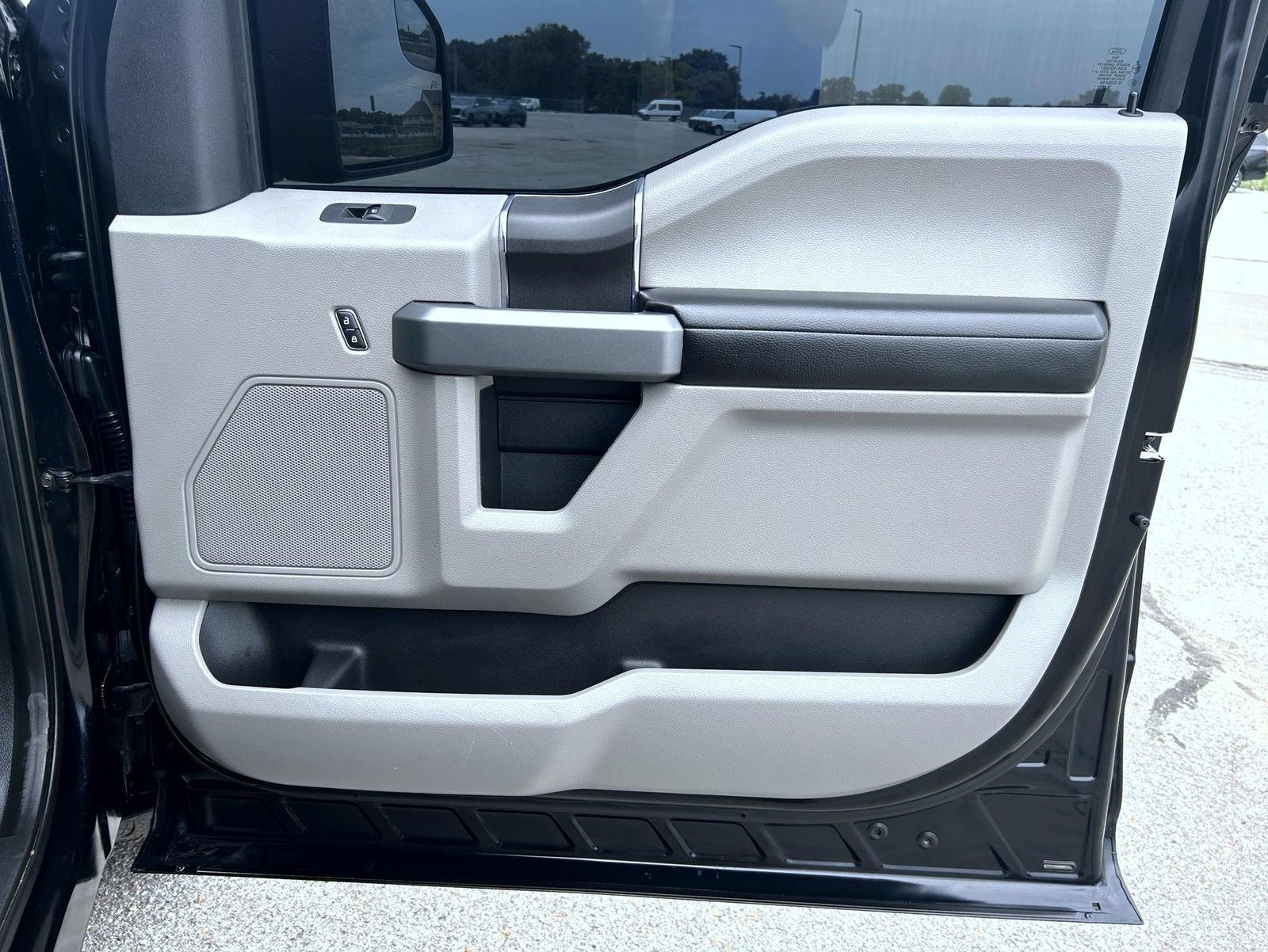 Used 2018 Ford F150 XLT AWD/4WD image 16