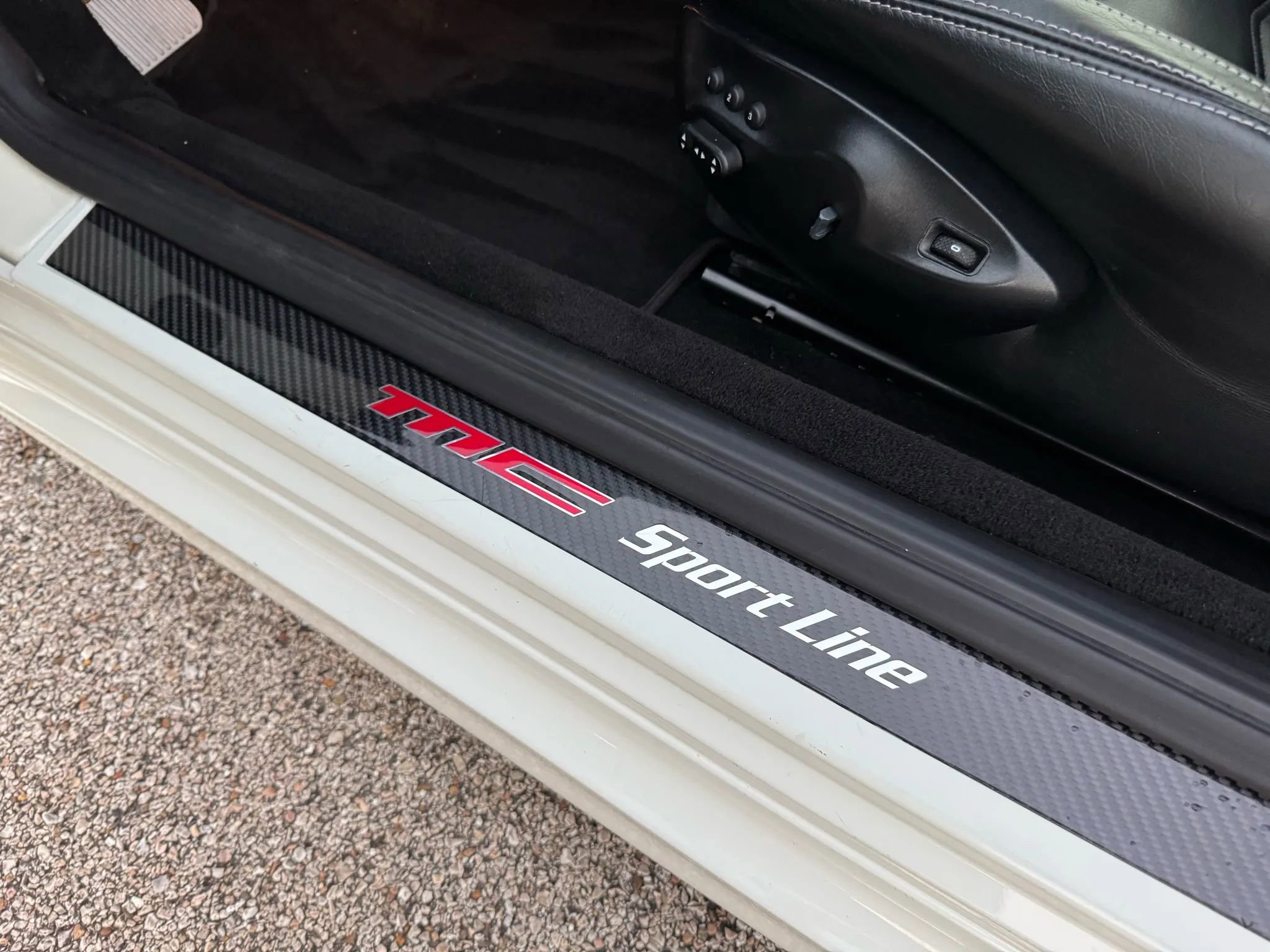 Used 2013 Maserati GranTurismo Sport image 20