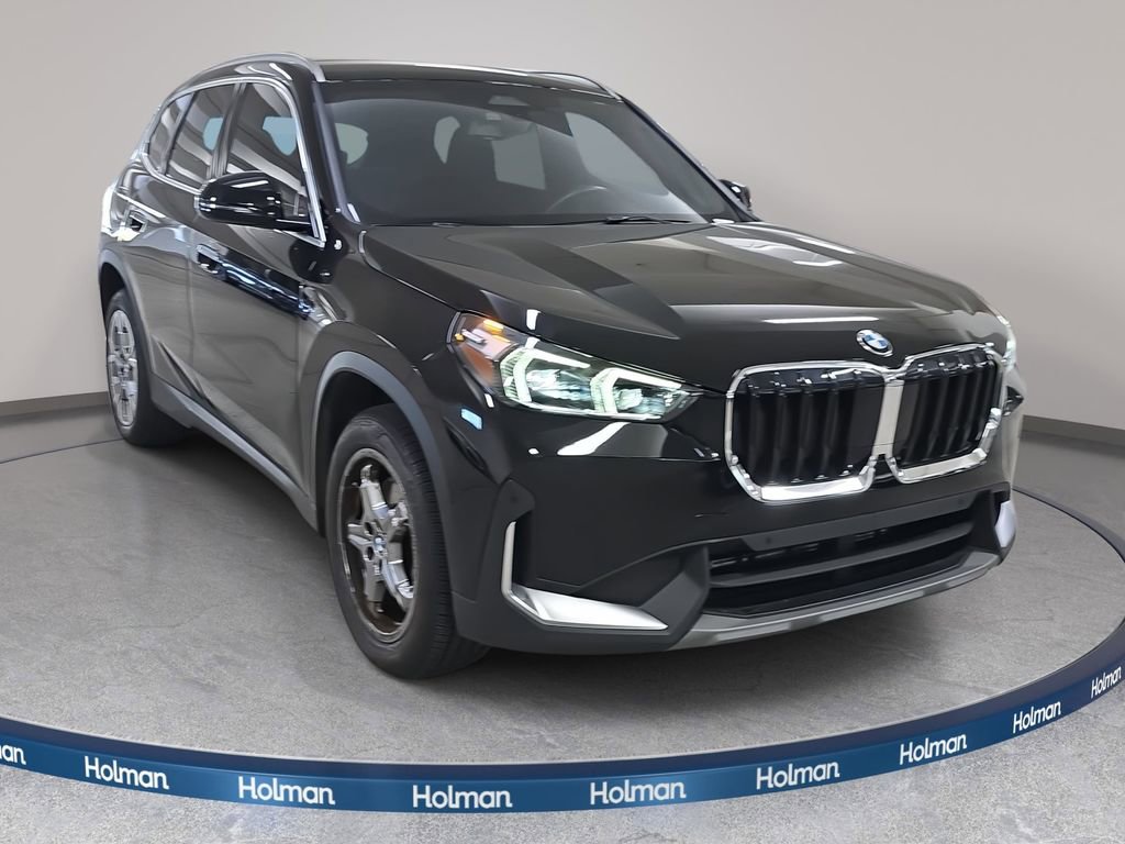 Certified 2023 BMW X1 xDrive28i image 3
