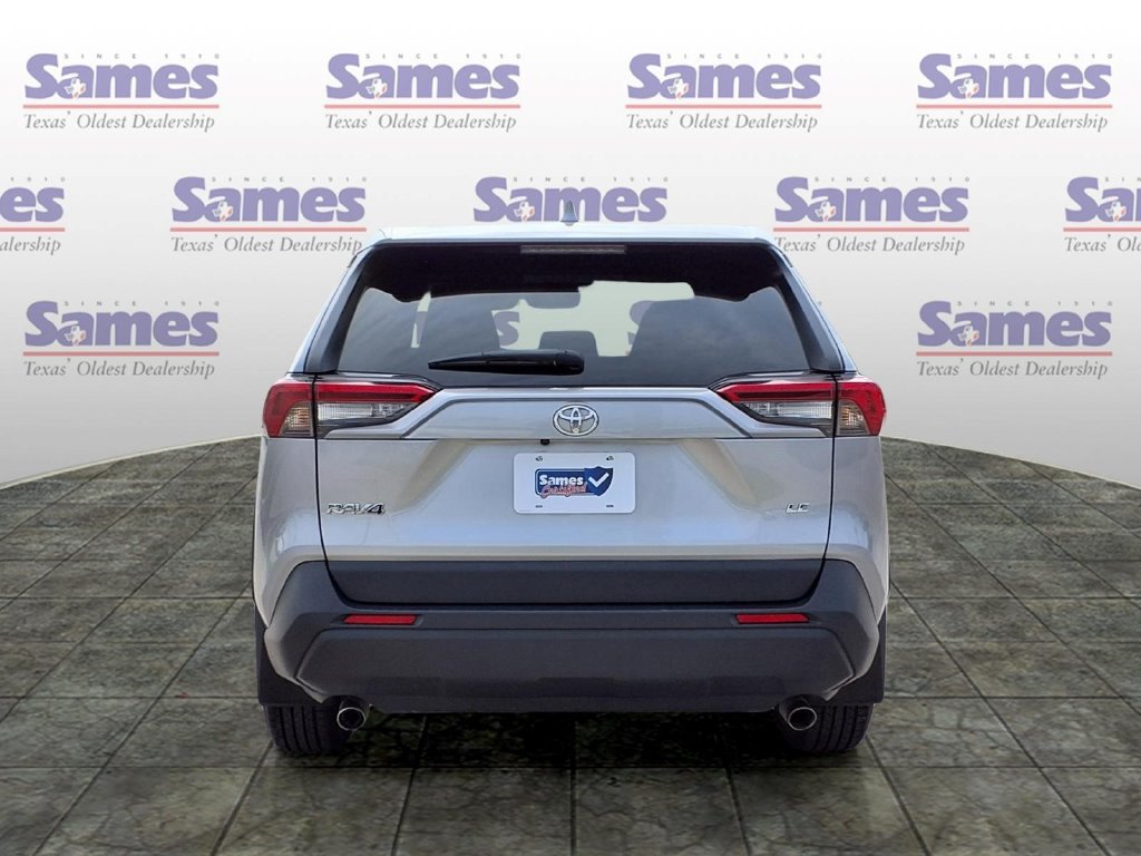 Used 2023 Toyota RAV4 LE FWD image 6