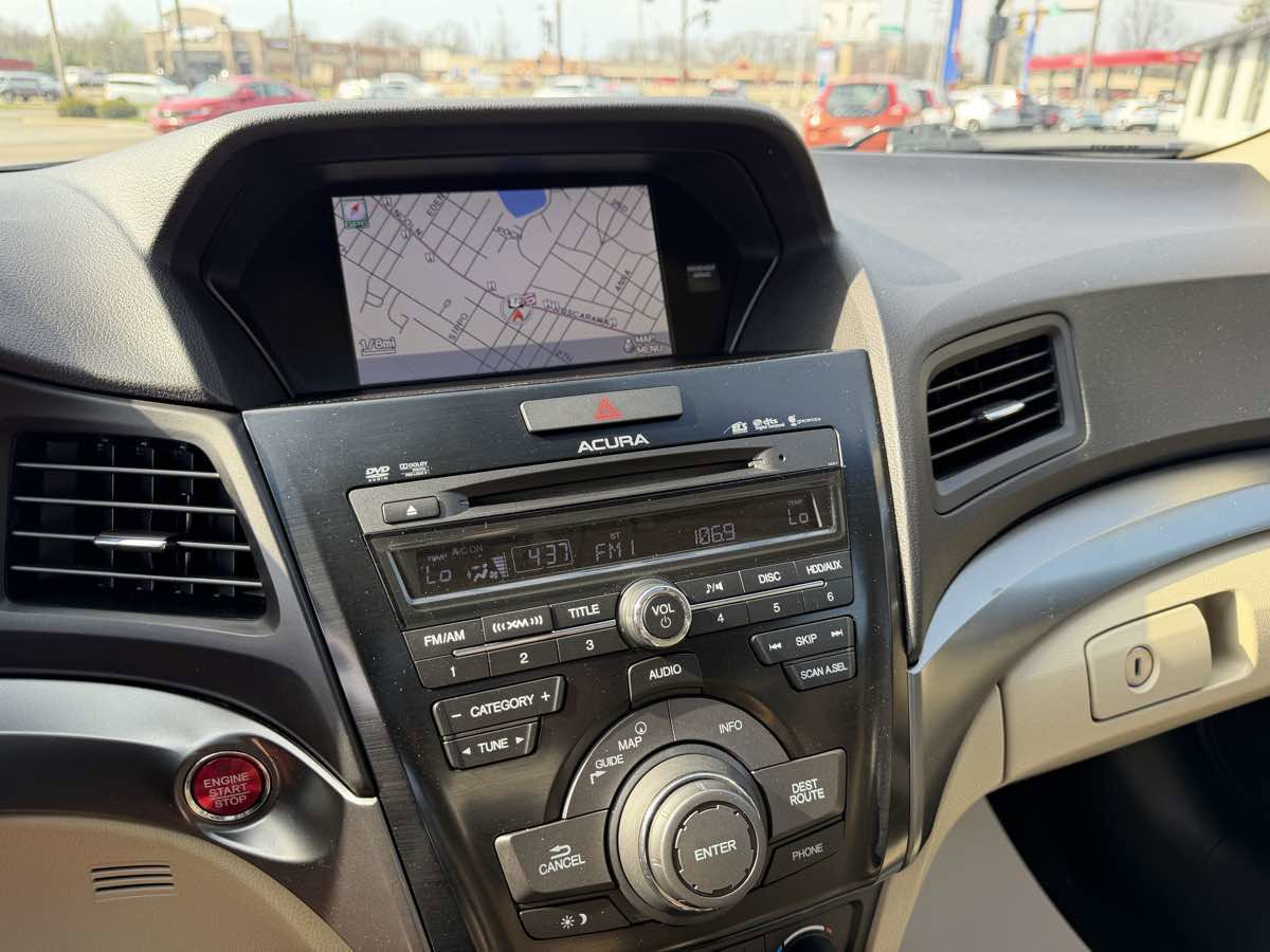 Used 2014 Acura ILX w/ Technology Package image 23