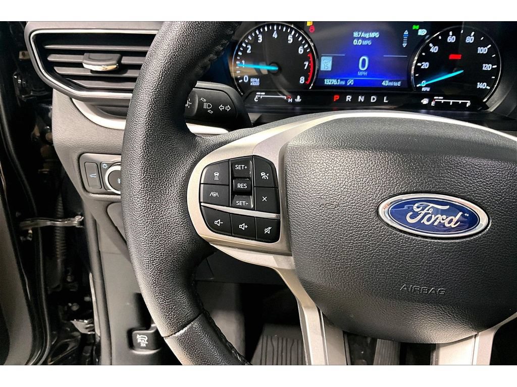 Used 2024 Ford Explorer XLT w/ Equipment Group 202A AWD/4WD image 10