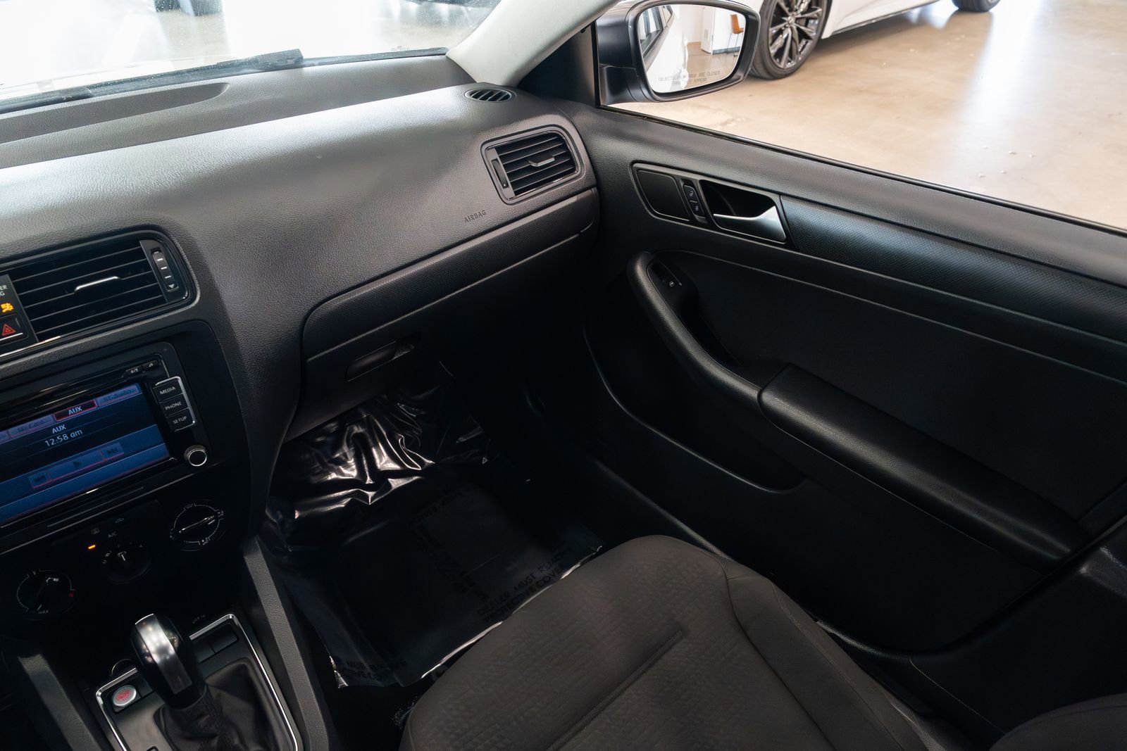 Used 2015 Volkswagen Jetta S FWD image 9