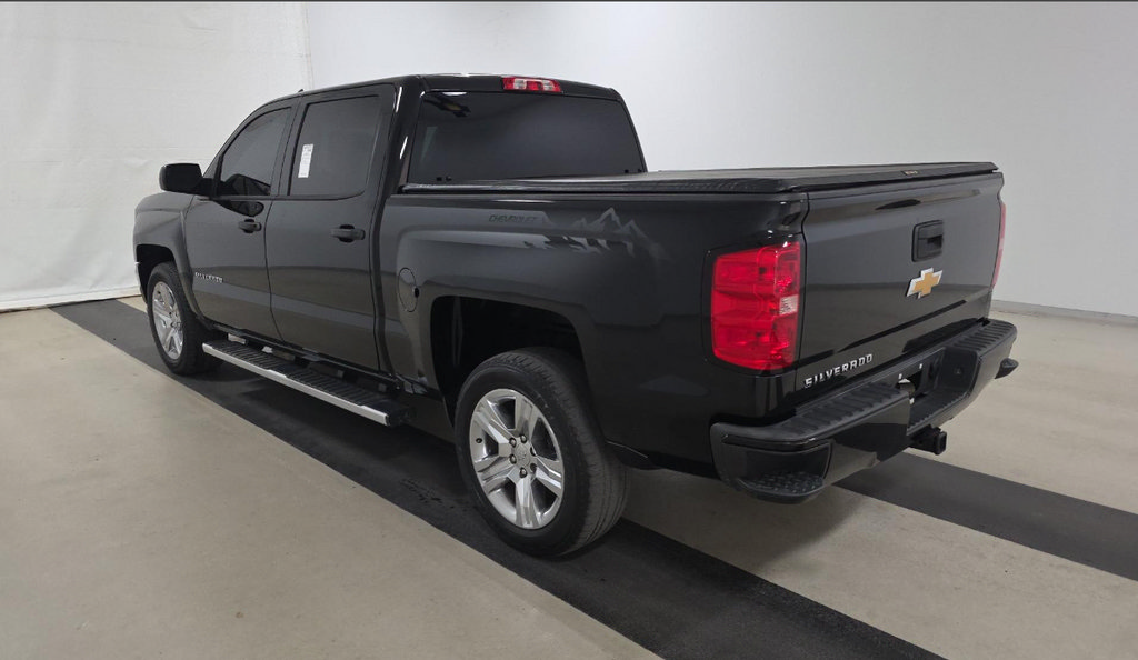 Used 2018 Chevrolet Silverado 1500 Custom w/ Custom Value Package RWD image 7