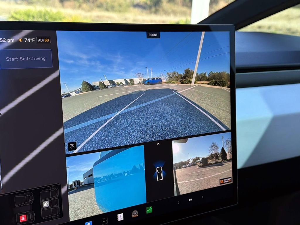 Used 2024 Tesla Cybertruck AWD Crew Cab image 21