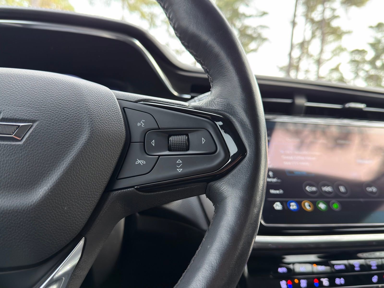 Used 2023 Chevrolet Bolt EUV Premier w/ Redline Edition image 22