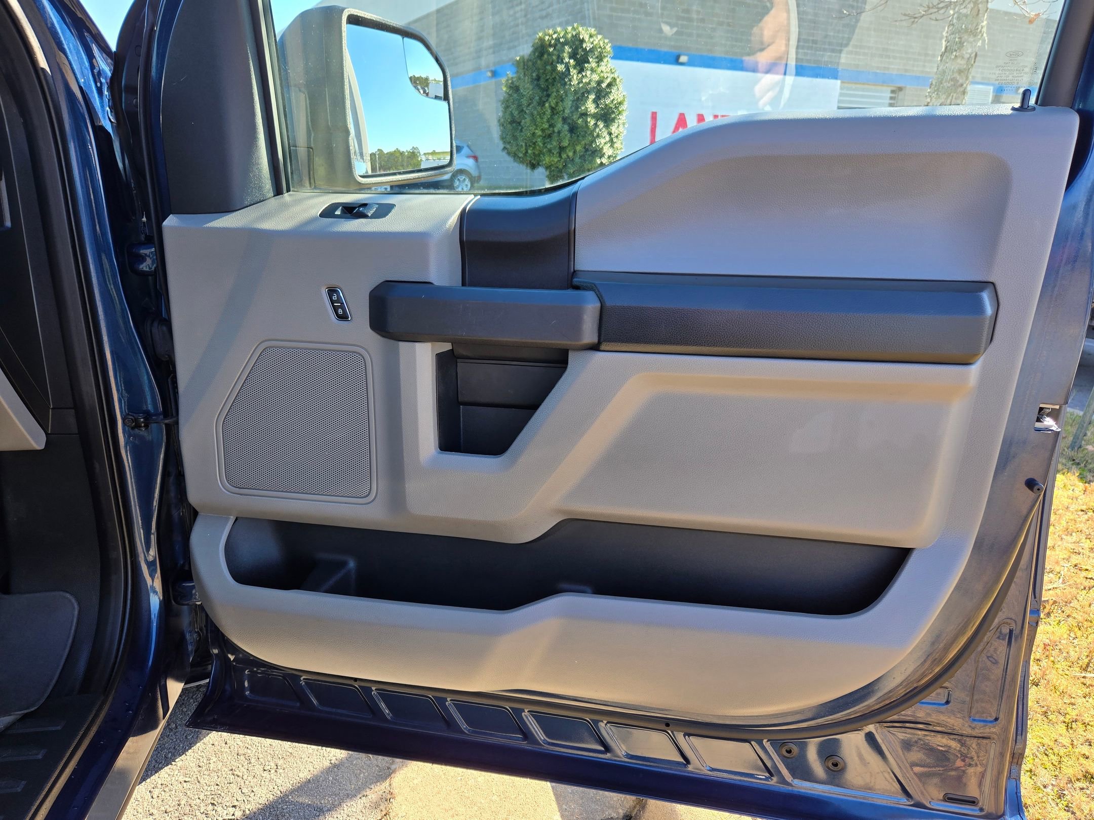 Used 2018 Ford F150 XL w/ Equipment Group 101A Mid image 23