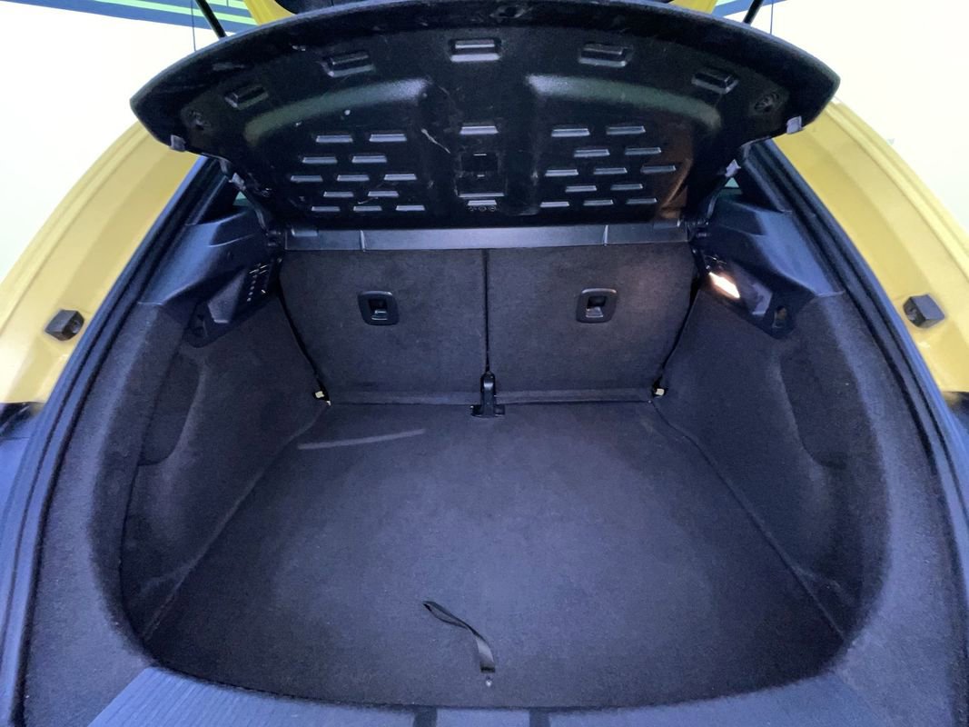 Used 2015 Volkswagen Beetle 1.8T image 26